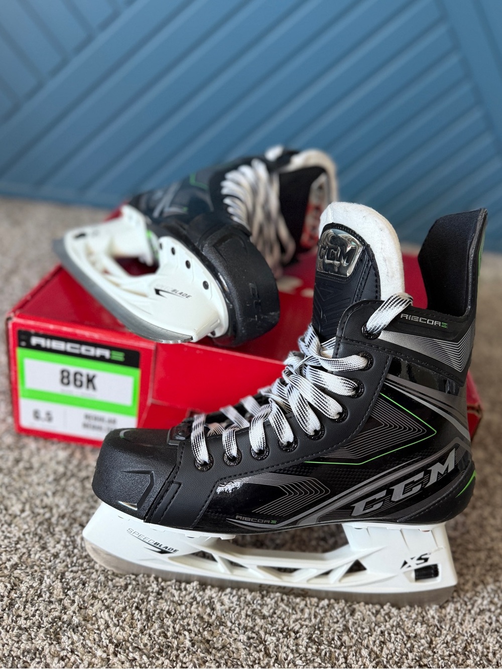 CCM Ribcor 86K Ice Hockey Skates Size 6.5 Regular | Worn Twice | Box Included